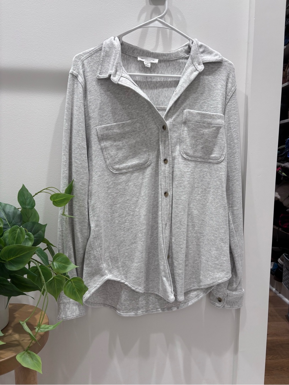 beachlunchlounge Light Gray Button-Down Pocket Shirt